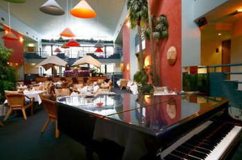 Quality Hotel Manor - Accommodation Guide 6