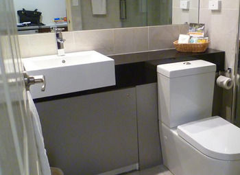 Quality Hotel Manor - Accommodation Guide 7