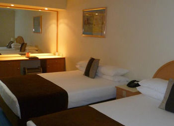 Quality Hotel Manor - Accommodation Guide 12