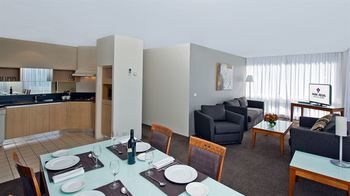 Park Regis Griffin Suites - Accommodation Asia 10