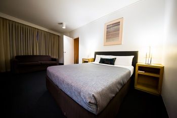 Sandown Regency - Accommodation Guide 14