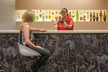 Ibis Melbourne Hotel And Apartments - Accommodation China 4