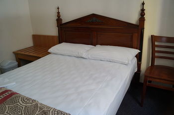 Maze Backpackers - Accommodation Asia 8