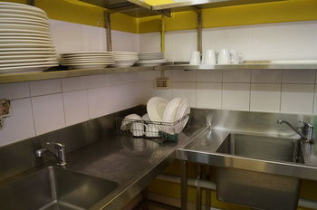 Maze Backpackers - Accommodation Asia 23