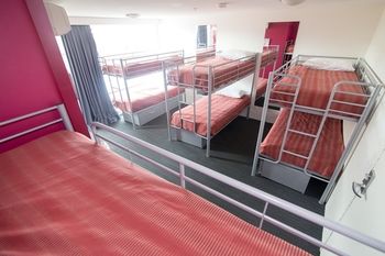Base Backpackers Melbourne Hostel - Accommodation China 4