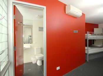 Base Backpackers Melbourne Hostel - Accommodation China 11