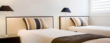 Peninsular Beachfront Resort - Accommodation China 22