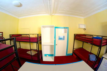 Jolly Swagman Backpackers - Accommodation Guide 4