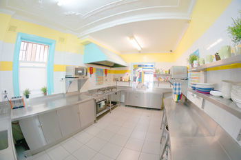 Jolly Swagman Backpackers - Accommodation Guide 11