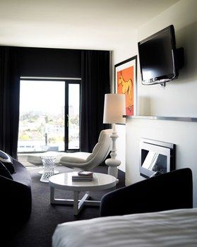 Art Series - The Cullen - Accommodation China 5