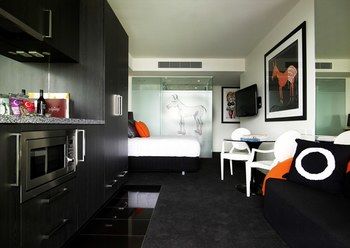Art Series - The Cullen - Accommodation China 7