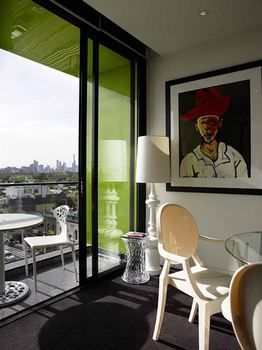 Art Series - The Cullen - Accommodation China 17