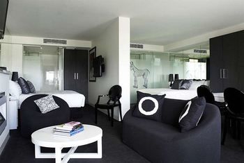 Art Series - The Cullen - Accommodation China 28