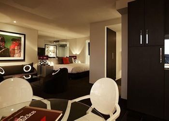 Art Series - The Cullen - Accommodation China 30