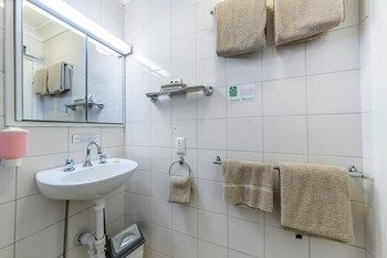 Best Western Melbourne's Princes Park Motor Inn - Accommodation China 18
