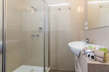 Best Western Melbourne's Princes Park Motor Inn - Accommodation China 43