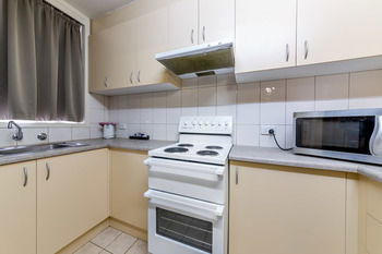 Best Western Melbourne's Princes Park Motor Inn - Accommodation China 58
