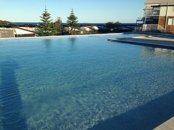 Caves Beachside Hotel - Accommodation Asia 0