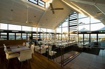 Caves Beachside Hotel - Accommodation Asia 12