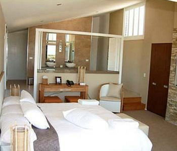 Caves Beachside Hotel - Accommodation Asia 17