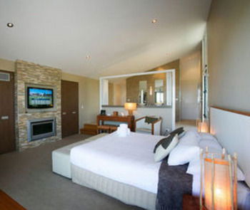 Caves Beachside Hotel - Accommodation Asia 23