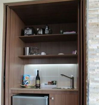 Caves Beachside Hotel - Accommodation Asia 34
