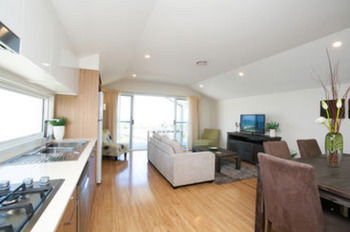 Caves Beachside Hotel - Accommodation Asia 35