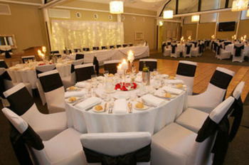 Caves Beachside Hotel - Accommodation Asia 41