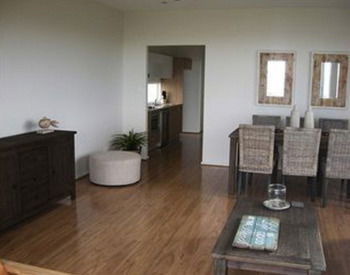 Caves Beachside Hotel - Accommodation Asia 44