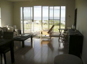 Caves Beachside Hotel - Accommodation Asia 45