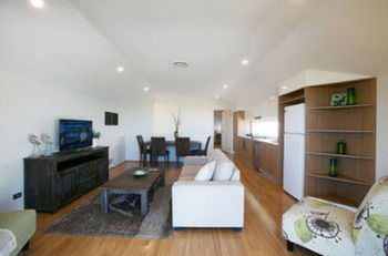 Caves Beachside Hotel - Accommodation Asia 47