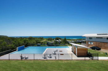 Caves Beachside Hotel - Accommodation Asia 53