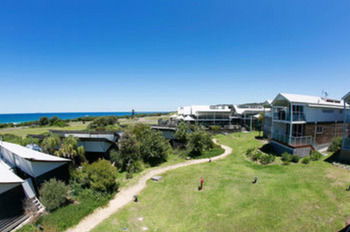 Caves Beachside Hotel - Accommodation Asia 56