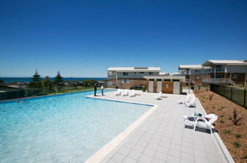 Caves Beachside Hotel - Accommodation Asia 57