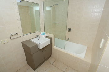 San Marino By The Sea Apartments - Accommodation Asia 78