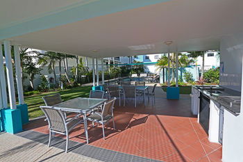 San Marino By The Sea Apartments - Accommodation Asia 98