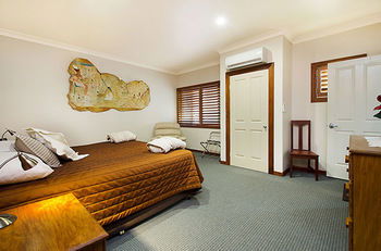 Artisan Spa Views - Accommodation China 4