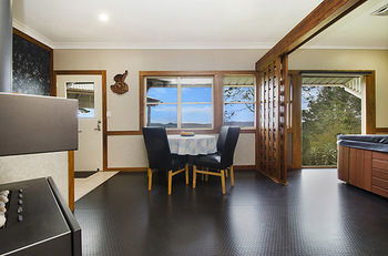 Artisan Spa Views - Accommodation China 12