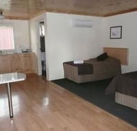 Black Gold Motel