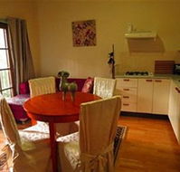 Barrington Wilderness Cedar Lodge Accommodation - Accommodation Guide
