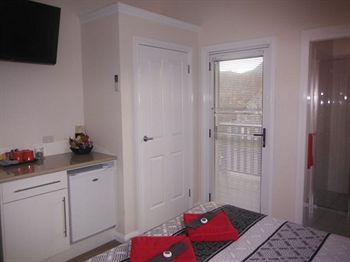 King Street Boutique Motel - Accommodation Guide 1