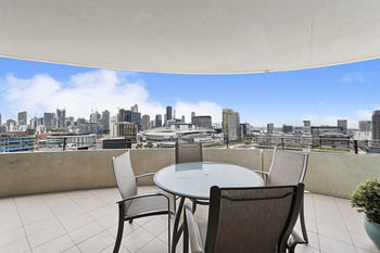 Docklands Private Collection Of Apartments - NewQuay - Accommodation Asia 52