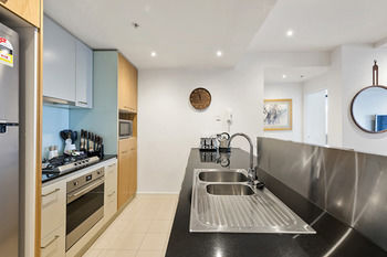 Docklands Private Collection Of Apartments - NewQuay - Accommodation Asia 54