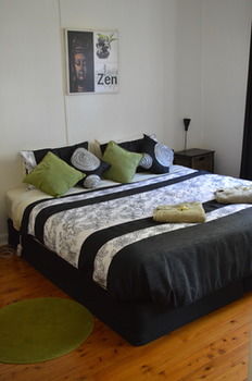 House On The Hill - Hunter Valley - Accommodation China 4
