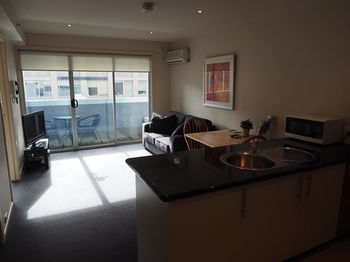 Melbourne City Stays - Accommodation Asia 7