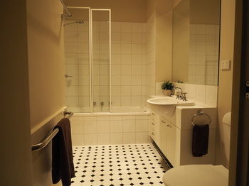 Melbourne City Stays - Accommodation Asia 98