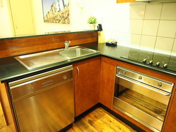 Melbourne City Stays - Accommodation Asia 124