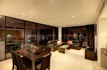 ACD Apartments - Accommodation Guide 17