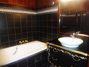 Casuarina Estate - Accommodation China 0