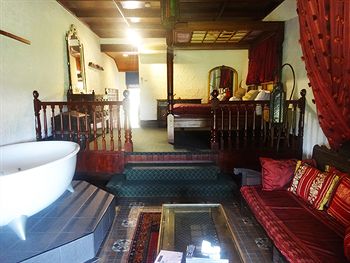 Casuarina Estate - Accommodation China 9